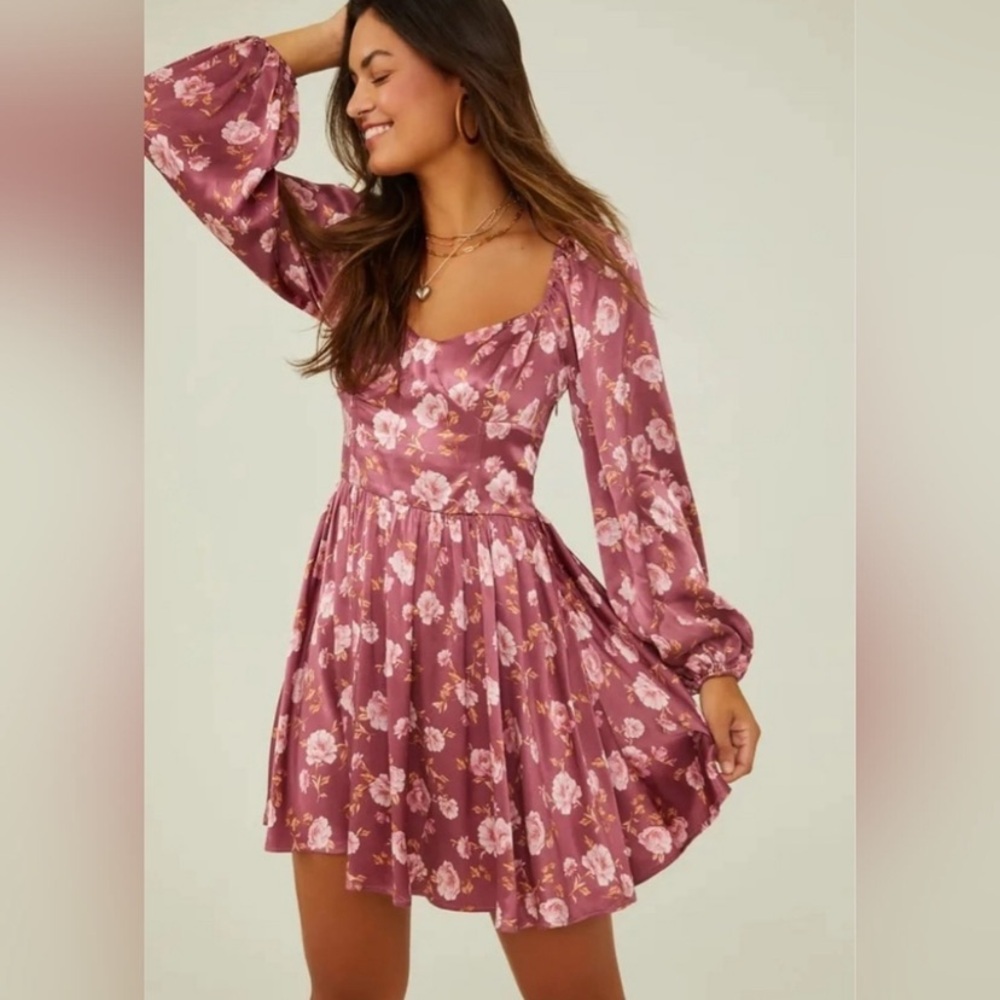 Altar’d State‎ Small Berry Floral Skater Fit Flare Satin Dress Corset Bust